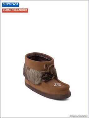 Waterproof Suede Winter Mukluks Boots Shearling Lined - Women's Ankle Boots